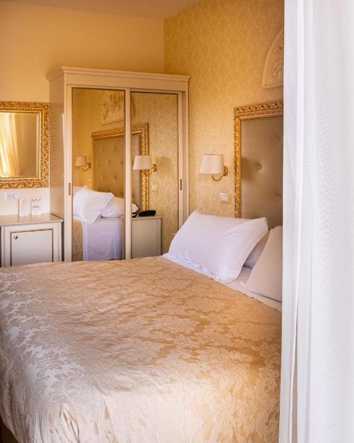 Hotel Mazzanti Milano Marittima Extérieur photo